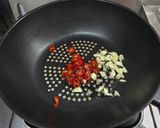芹菜炒洋菇(簡單料理)的食譜步驟5照片