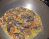 Foto del paso 3 de la receta: Merluza con langostinos