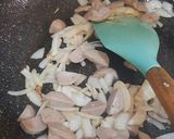 Foto langkah ke 2 dari resep Tumis toge bakso camur kuping.
