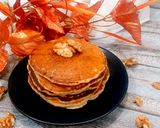 A picture of step 8 of Walnuts honey pancakes.