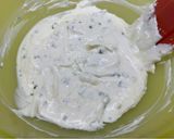 Foto del passaggio 1 della ricetta Salsa allo yogurt con erba cipollina