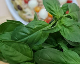 Foto del paso 5 de la receta: Ensalada de 10 ingredientes esenciales básicos de la cocina italiana + postre de otros 3 ing ❤️ 🇮🇹 🤌🏼