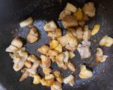 A picture of step 2 of Teriyaki Mayo Chicken Pizza.