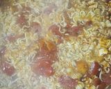 A picture of step 2 of Palmoil toma noodles.