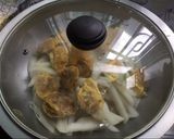 Foto langkah ke 8 dari resep Lobak putih masak Daging ayam cincang Goreng telur.