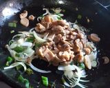 Foto del paso 3 de la receta: Fideos con champiñones 🤤