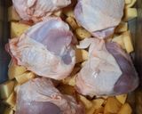 Foto del paso 7 de la receta: Pollo al Horno con Papas con Salsa Fusión Gochujang