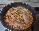 Foto del paso 4 de la receta: Pechugas de pavo con marisco