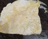 A picture of step 2 of Egg Cheese Pocket.