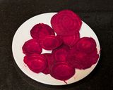 A picture of step 2 of Beetroot mini tacos.