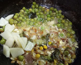 A picture of step 3 of Rava Upma.