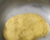 A picture of step 3 of Sweet Potato Paratha.