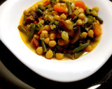 Foto del paso 5 de la receta: Garbanzos con verduras y chorizo. (Thermomix)