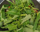 Foto langkah ke 4 dari resep Tumis kangkung.