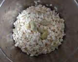 A picture of step 2 of Spinach urad daal chilla.
