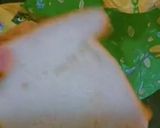 A picture of step 1 of ब्रेड पिज़्ज़ा.