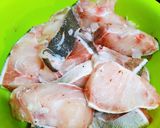 Hình bước làm 1 của món Lẩu cá bớp