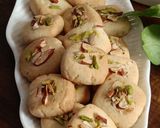 एलमंड्स पिस्तांचो बटर कुकीज़ (almonds pistachio butter cookies recipe in Hindi) रेसिपी चरण 6 फोटो
