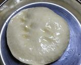 A picture of step 2 of Deep Pan Pizza.