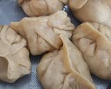 A picture of step 10 of Paneer Momos.