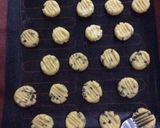 Foto langkah ke 3 dari resep Cookies Simpel.