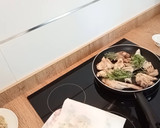 Foto del paso 3 de la receta: Conejo en pepitoria - receta tradicional de Canarias