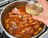 Foto del paso 5 de la receta: Arroz meloso con costilla y alcachofas