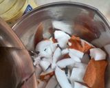 A picture of step 2 of Coconut chutney.