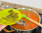Foto del paso 6 de la receta: Sopa de tomate de mi abuela 👵🏻 🍅 🥖 🌿