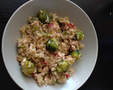 Foto del paso 4 de la receta: Arroz meloso con salmón y coles de bruselas