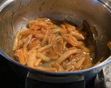 Foto del paso 1 de la receta: Piel de naranja confitada