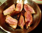 Une image de l'étape 8 de Échine de porc marinée et ses petits légumes.
