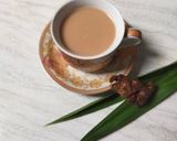 Foto langkah ke 3 dari resep Teh Jahe Susu.