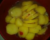 A picture of step 5 of Irish potato chips with egg & plantain.