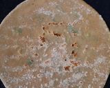 A picture of step 4 of Aloo paratha.