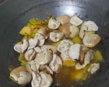Foto langkah ke 6 dari resep Tumis Picung Labu Parang.