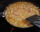 Foto del paso 4 de la receta: Tortilla de patatas, cebolla y salmón ahumado