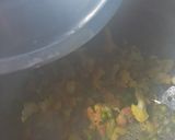 A picture of step 2 of Maggi vegetable soup.