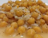 Foto del paso 6 de la receta: Cocina de subsistencia: Garbanzos de bote con Arroz express