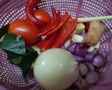 Foto langkah ke 2 dari resep Kepiting Saus Tiram Pedas.