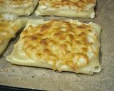 A picture of step 5 of Lasagna Pockets 😋😋😋.