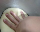 Foto langkah ke 3 dari resep Crunchy Sausage Rollbread.