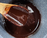 Foto del paso 3 de la receta: 🍫Salsa de chocolate para postres, helados y flanes 🍫 3 minutos, 3 ingredientes 🍫 Fácil y rendidor