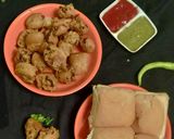 A picture of step 5 of Pav pakora.