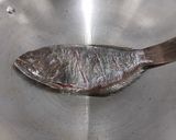 Foto langkah ke 4 dari resep Ikan Sebelah Panggang (Pan Grilled Flatfish).
