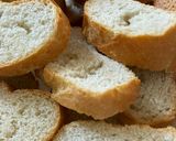 Foto del paso 2 de la receta: Torrijas con pan duro - Receta aprovechamiento