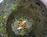 A picture of step 2 of Paan leaf mocktail.