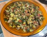 Une image de l'étape 21 de Courgettes, poivrons et tomates à l'agneau et épices.