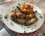Foto del paso 8 de la receta: Alas de pollo con ajos y vino con rehogado de col