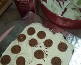 A picture of step 15 of Quaid e Azam police Medal QPM coffee cake.